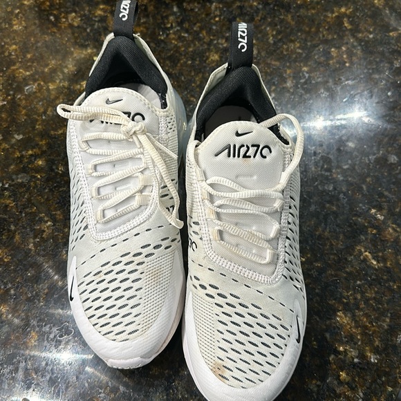 Nike Shoes - Nike Air Max 270